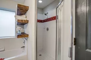 1105 Blackbird Ct, Burleson, TX 76028 - Photo 27