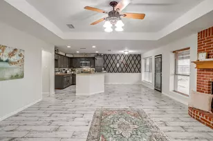 1105 Blackbird Ct, Burleson, TX 76028 - Photo 11