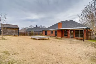 1105 Blackbird Ct, Burleson, TX 76028 - Photo 39