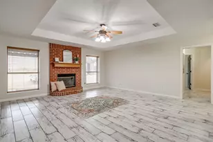 1105 Blackbird Ct, Burleson, TX 76028 - Photo 7