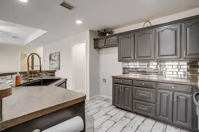 1105 Blackbird Court, Burleson, TX 76028 - Photo 19