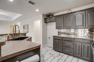 1105 Blackbird Ct, Burleson, TX 76028 - Photo 19