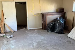 206 E Colorado, Groesbeck, TX 76642 - Photo 11