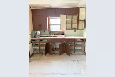 206 E Colorado, Groesbeck, TX 76693 - Photo 9