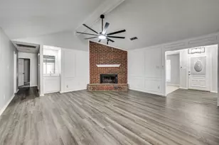 3657 Village Green Dr, Grand Prairie, TX 75052 - Photo 9