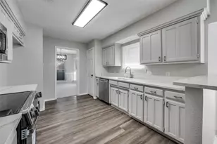 3657 Village Green Dr, Grand Prairie, TX 75052 - Photo 7