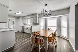 3657 Village Green Dr, Grand Prairie, TX 75052 - Photo 9