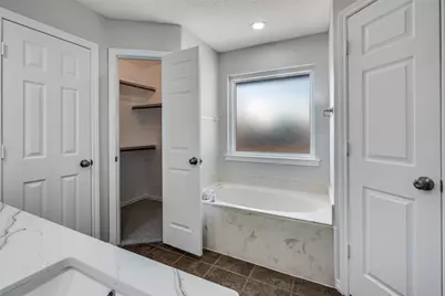 3657 Village Green Drive, Grand Prairie, TX 75052 - Photo 19