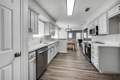 3657 Village Green Drive, Grand Prairie, TX 75052 - Photo 5