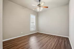 1309 Amsterdam Ct, Granbury, TX 76048 - Photo 11