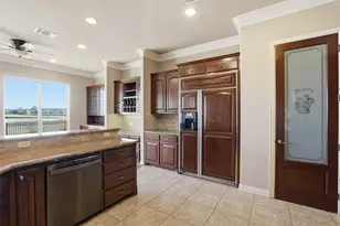 1309 Amsterdam Ct, Granbury, TX 76048 - Photo 31