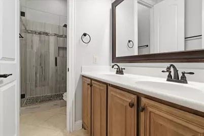 2324 Lynbridge Circle, Plano, TX 75025 - Photo 7