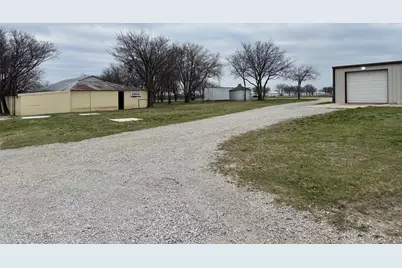 12295 Jackson Road, Krum, TX 76249 - Photo 29