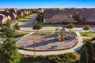 2424 Vaquero Ln, Carrollton, TX 75010 - Photo 27