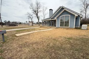 310 Blackjack St, Winnsboro, TX 75494 - Photo 13