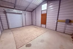 310 Blackjack St, Winnsboro, TX 75494 - Photo 11