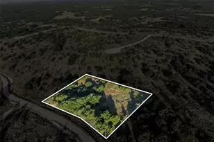 1456 Hidden Oaks Trl, Walnut Springs, TX 76690 - Photo 3