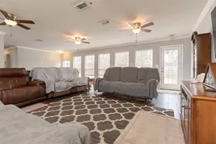 4013 Black Oak Dr, Cleburne, TX 76031 - Photo 3