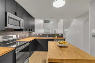 9731 Wake Bridge Dr, Frisco, TX 75035 - Photo 3