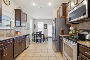 6520 Vista View Dr, Waco, TX 76712 - Photo 5