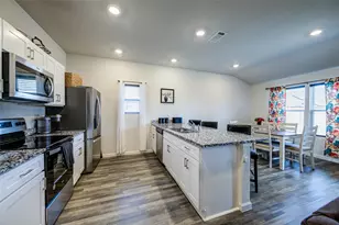 905 Avagail Ave, Springtown, TX 76082 - Photo 9