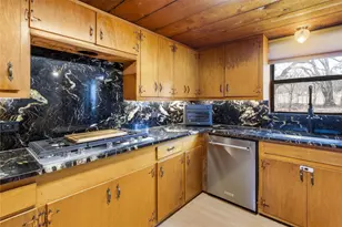 9213 Wilson Rd, Pilot Point, TX 76258 - Photo 13