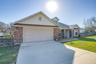 4017 Midway Rd, Weatherford, TX 76085 - Photo 3