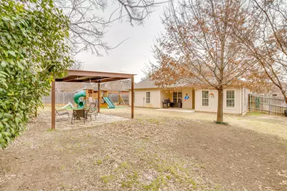 707 Brandt Street, Grandview, TX 76050 - Photo 35