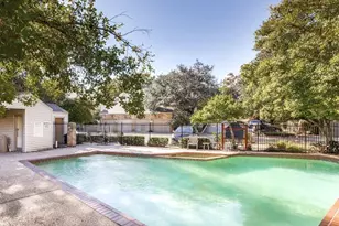 7340 Skillman St, Dallas, TX 75231 - Photo 11