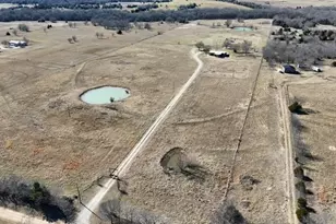 994 Co Rd 3925, Wolfe City, TX 75496 - Photo 9