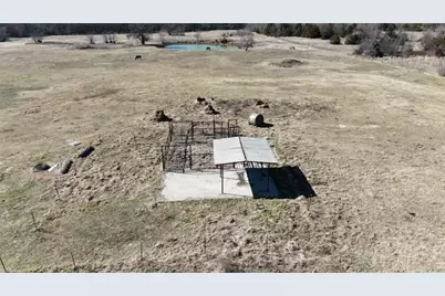 994 County Road 3925, Wolfe City, TX 75496 - Photo 15