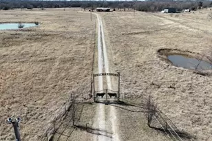 994 Co Rd 3925, Wolfe City, TX 75496 - Photo 7