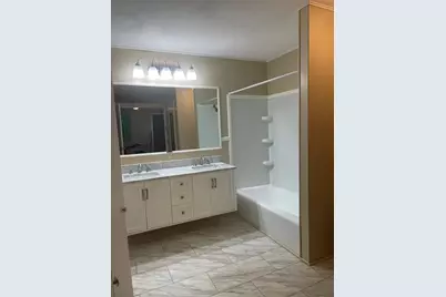 406 N 6th Street, Ballinger, TX 76821 - Photo 9