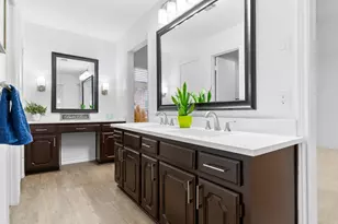 1915 Chesham Dr, Carrollton, TX 75007 - Photo 21