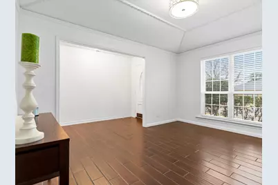 1915 Chesham Drive, Carrollton, TX 75007 - Photo 5