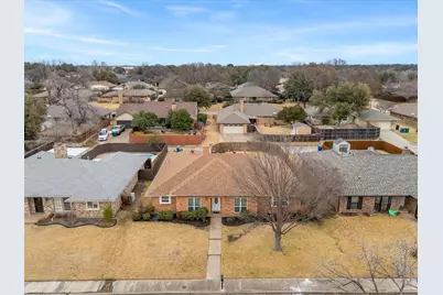 1915 Chesham Drive, Carrollton, TX 75007 - Photo 39