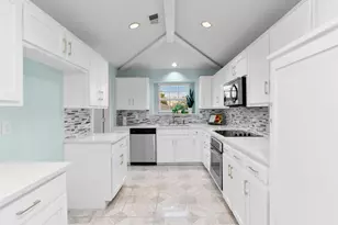 1915 Chesham Dr, Carrollton, TX 75007 - Photo 11