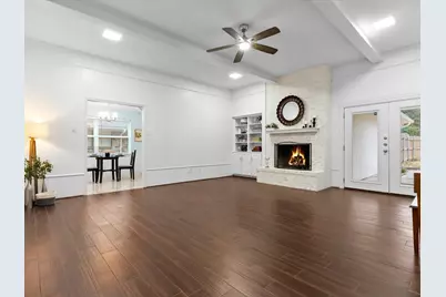 1915 Chesham Drive, Carrollton, TX 75007 - Photo 5