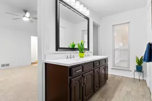 1915 Chesham Dr, Carrollton, TX 75007 - Photo 23