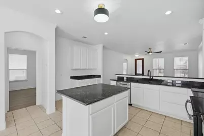 924 Charleston Lane, Savannah, TX 76227 - Photo 13