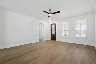 924 Charleston Lane, Savannah, TX 76227 - Photo 7