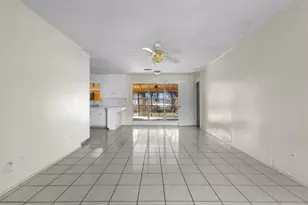 7204 Marilyn Ln, North Richland Hills, TX 76180 - Photo 3