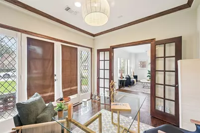 610 Clermont Avenue, Dallas, TX 75223 - Photo 15