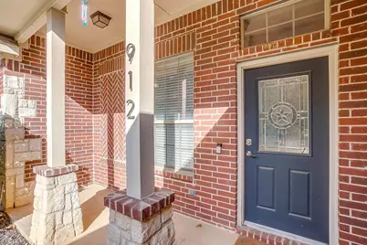 912 Robbins Way, Saginaw, TX 76179 - Photo 3