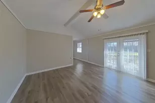 1016 Kay Lynn St, Mansfield, TX 76063 - Photo 3