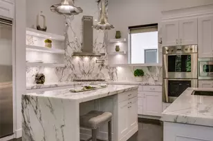 2211 Worthington St, Dallas, TX 75204 - Photo 3