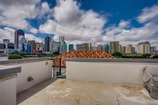 2211 Worthington St, Dallas, TX 75204 - Photo 35