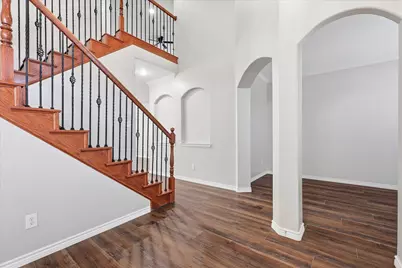 2147 Hunt Club Trail, Frisco, TX 75033 - Photo 5