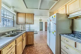 6721 Oleta Dr, Dallas, TX 75217 - Photo 11