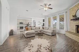 208 Blue Rdg Dr, Waxahachie, TX 75167 - Photo 11